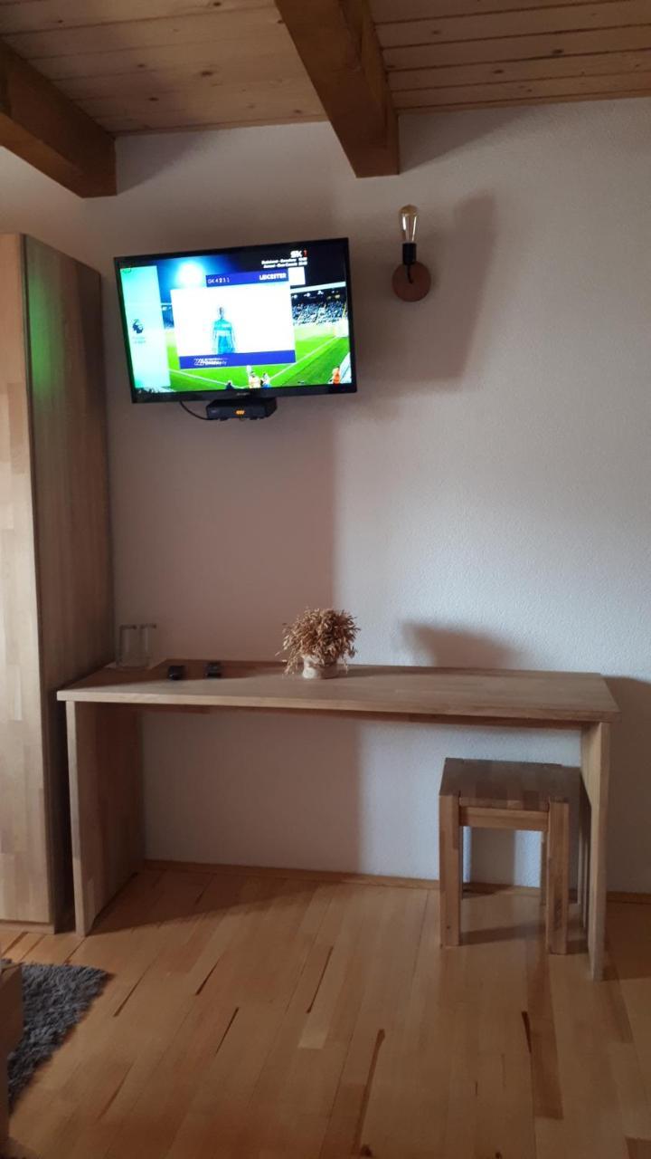 Konoba Ognjiste Bed & Breakfast Sokolac  Dış mekan fotoğraf