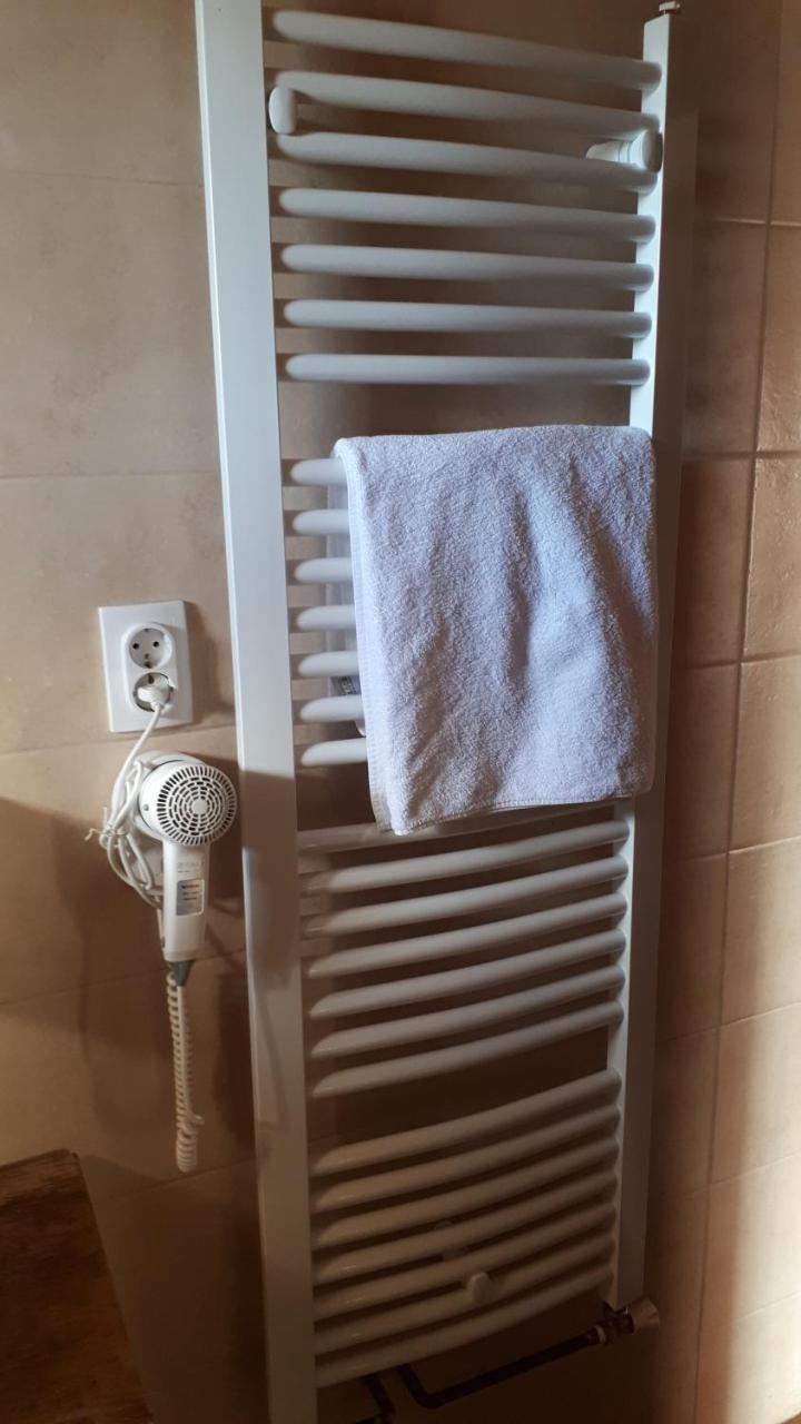 Konoba Ognjiste Bed & Breakfast Sokolac  Dış mekan fotoğraf