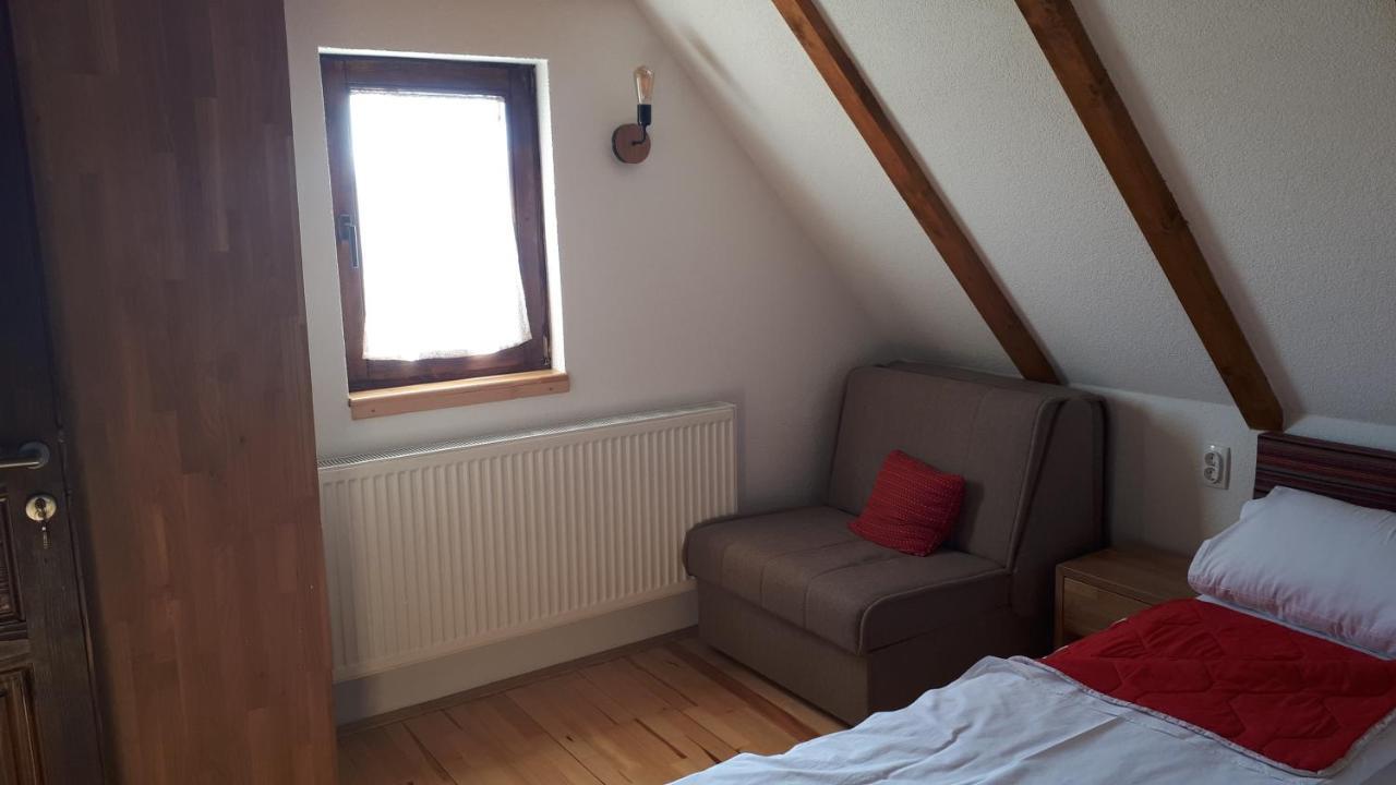 Konoba Ognjiste Bed & Breakfast Sokolac  Dış mekan fotoğraf