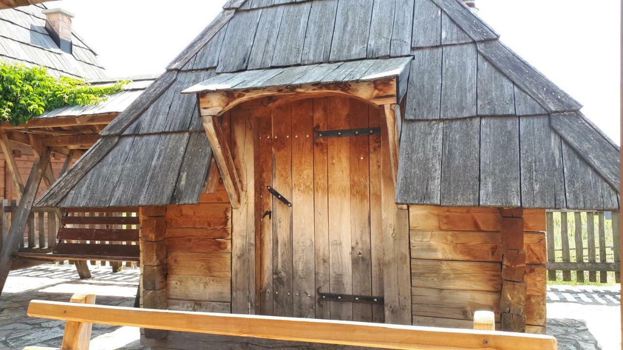 Konoba Ognjiste Bed & Breakfast Sokolac  Dış mekan fotoğraf