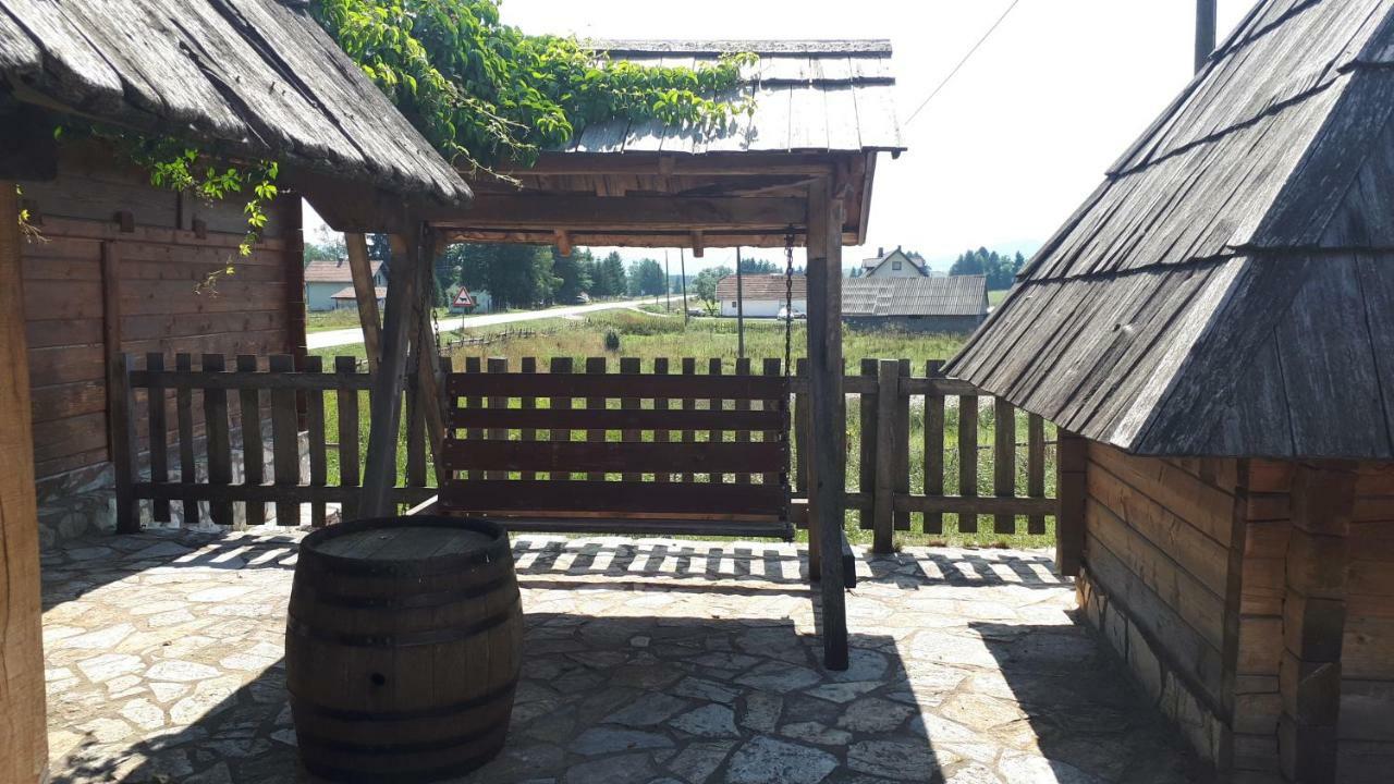 Konoba Ognjiste Bed & Breakfast Sokolac  Dış mekan fotoğraf
