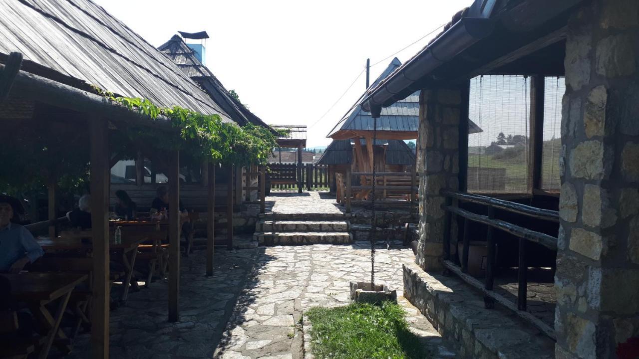 Konoba Ognjiste Bed & Breakfast Sokolac  Dış mekan fotoğraf